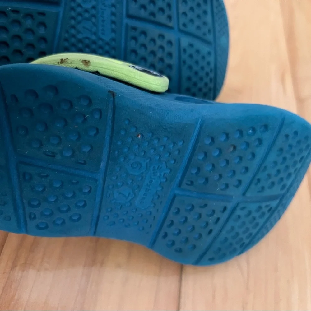 Blue and Green Crocs 6-7 Toddler